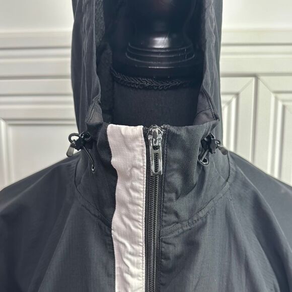 Adidas Black and‎ White Women's Jacket - Picture 3 of 8